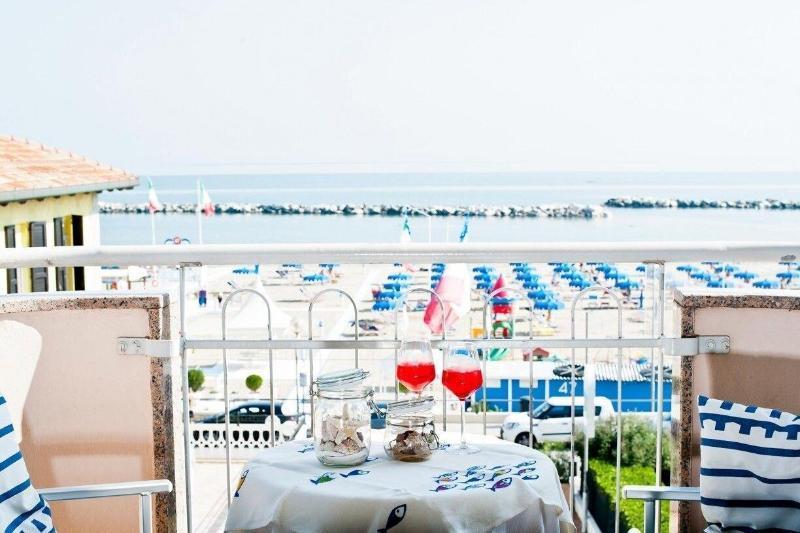 Hotel Alsen Rimini Eksteriør billede